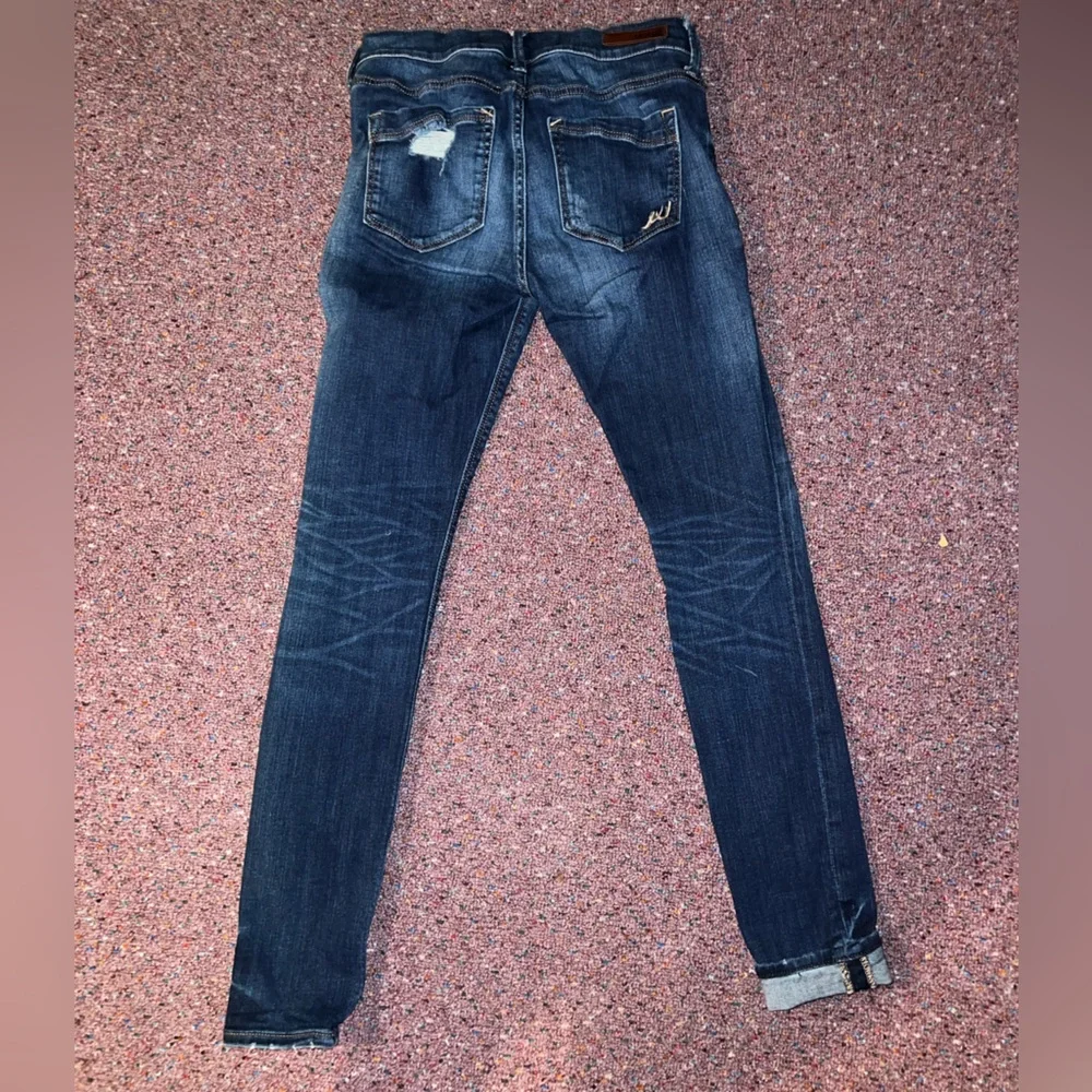 Express Jeans - Picture 2 of 3